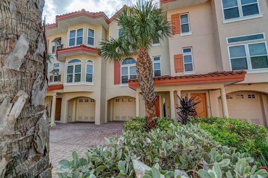 Bradenton Beachfront Getaway ~ Heated Pool~ HotTub