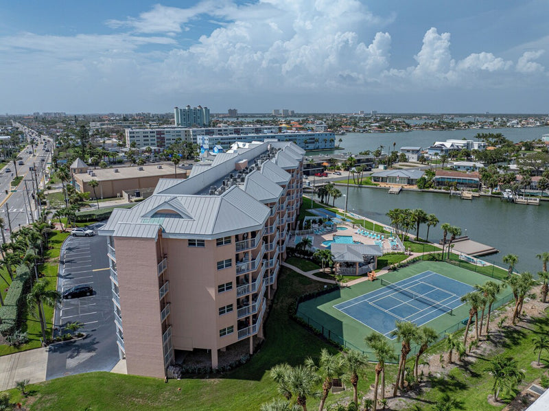 The Pearl Bay Escape | Location | Bay Views