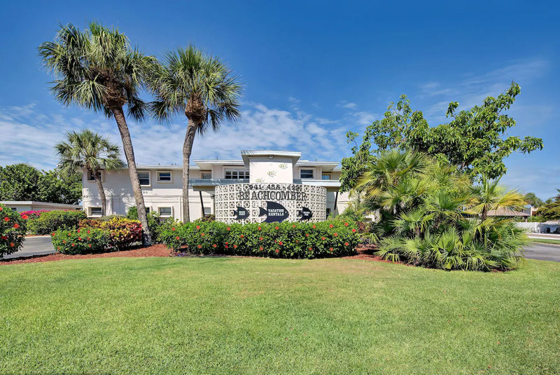 Directly on the Gulf – Unit 17 – Studio – Second Floor